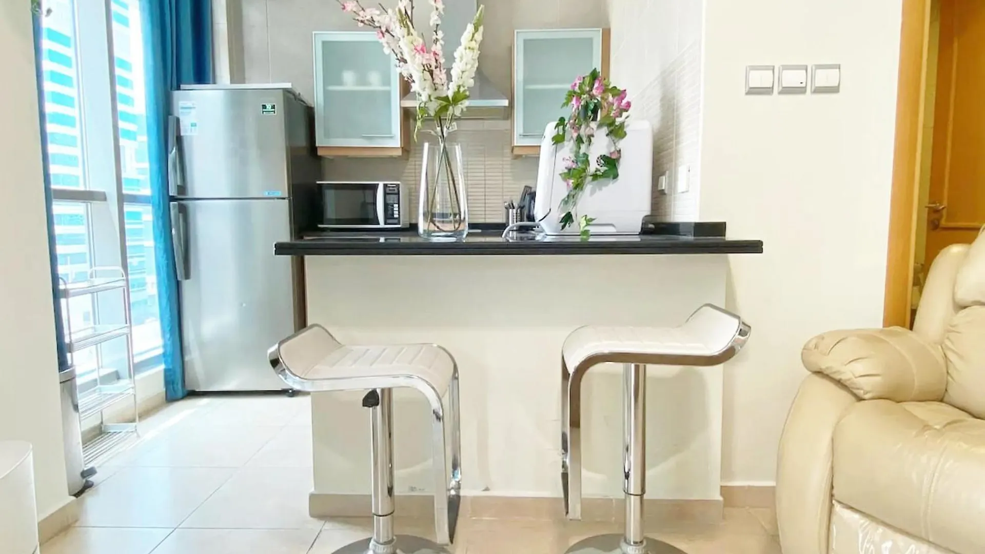 Cozy Studio At Marina Near Beach And Metro In Marina Z817 Dubai